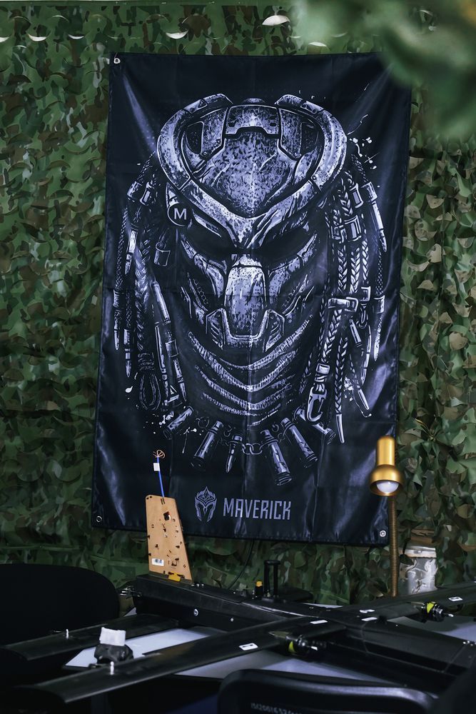 Maverick банер Hunter, 900x600