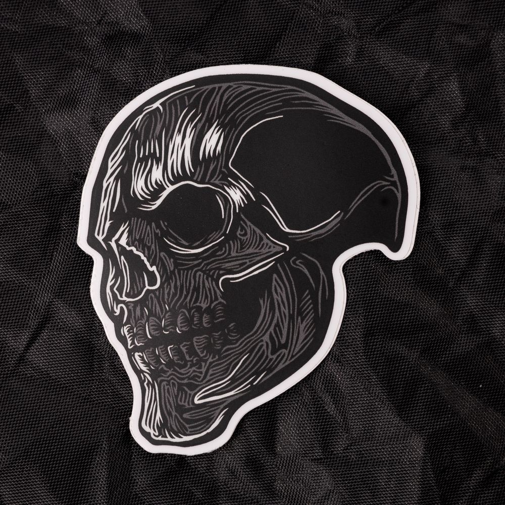 Maverick стикер Skull